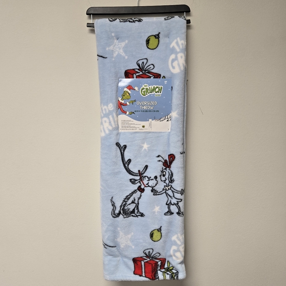 The Grinch Dr. Seuss Oversized Throw Blanket Cindy Lou Who Max Christmas Blue